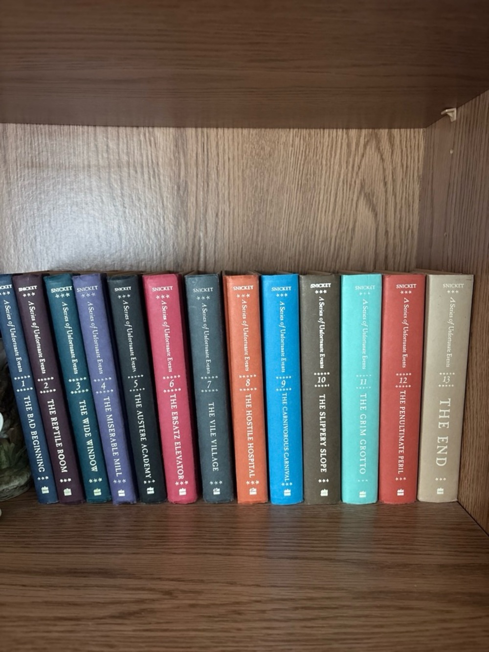 Complete collection of A Series of Unfortunate Events by Lemony Snicket